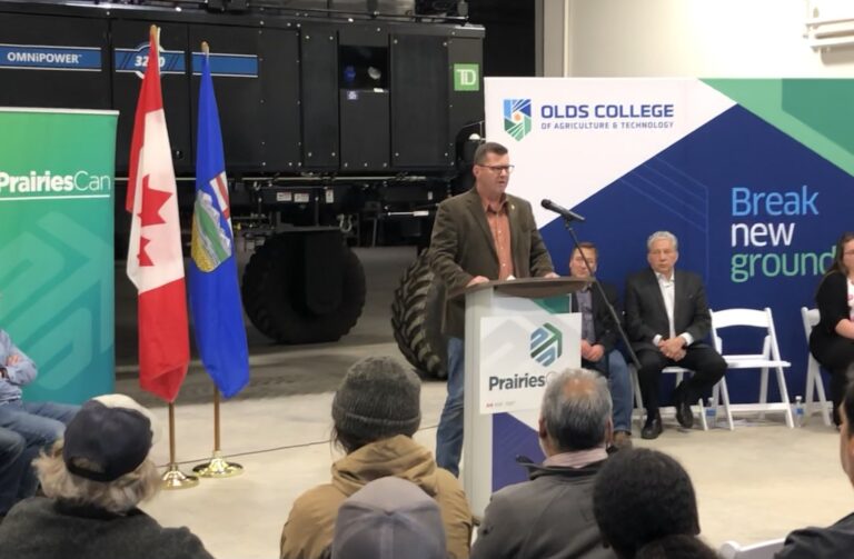 Alberta’s Minister Of Agriculture And Irrigation Visits Olds College Smart Farm