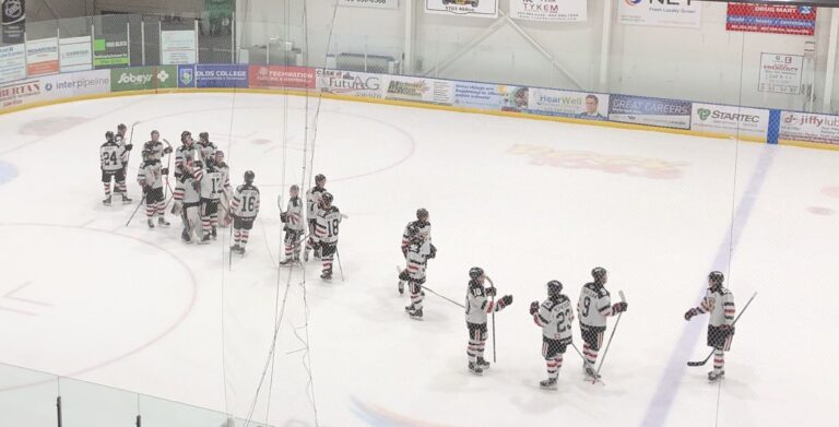 Wolverines extend winning streak, Grizzlys lose to another CJHL Top 10 team